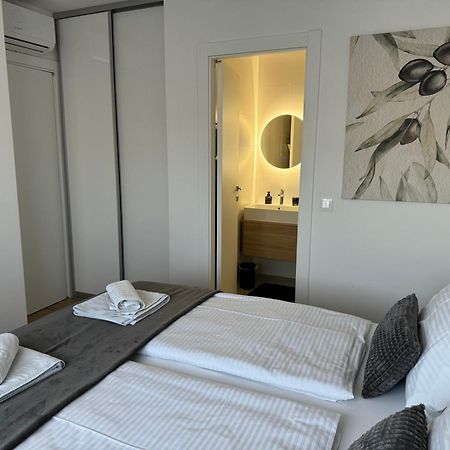 Capsula Luxury Apartment Umag Exterior foto